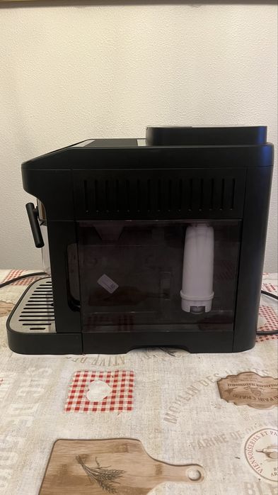 Cefeteira DeLonghi Magnifica Evo - Como Nova