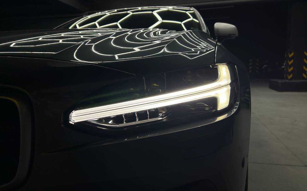 Volvo S90 2017 року