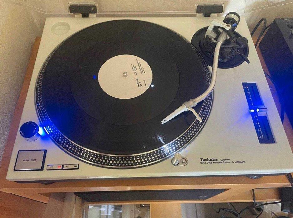 Gramofon Technics SL-1200MK2