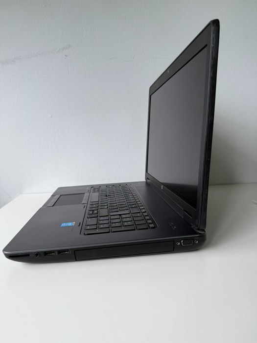 Laptop HP ZBook 17 G2 16GB RAM / 256GB SSD + 250GB HDD / Win10 Pro
