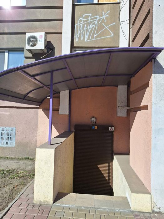 Продам помещение, красная линия, Героев Харькова, метро Защитников Укр