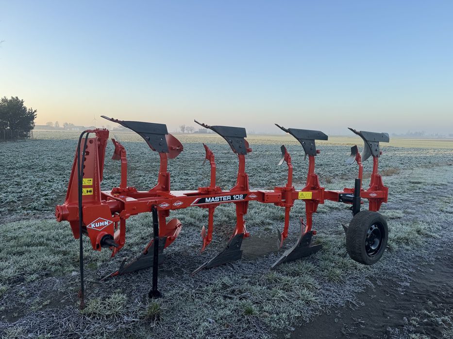 Kuhn master 4 !! Model 3+1 !! Od 80km !! Plug obrotowy (lemken overum)