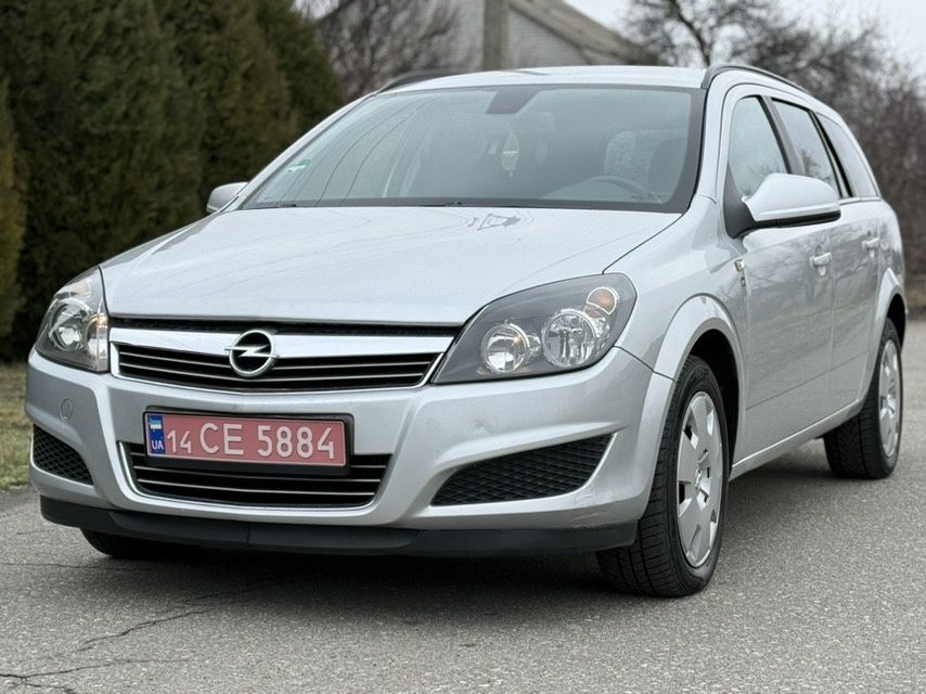 Продам Opel Astra H Station Wagon 1.7d 2010г