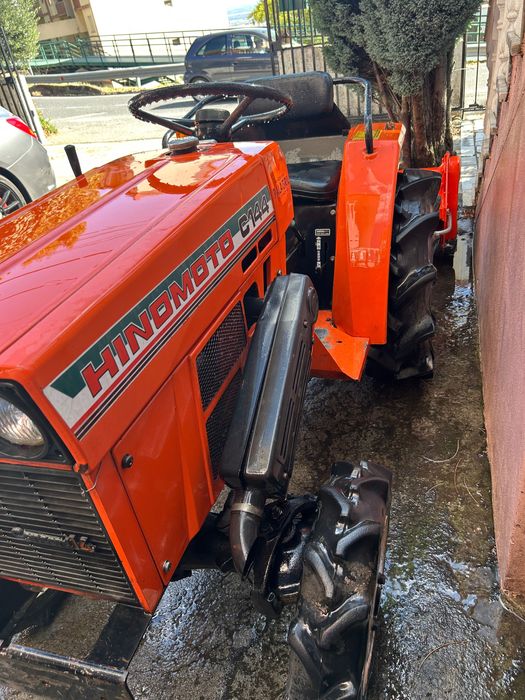 Trator hinomoto C144