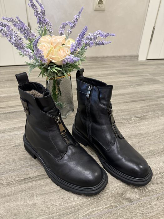 Черевики зимові жіночі шкіряні , зручні та комфортні, цегейка