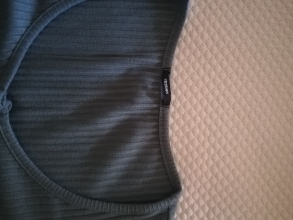 Blusa verde seco