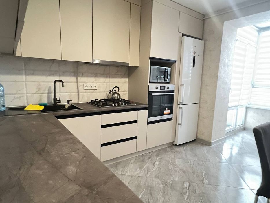 Подобово від власника. Замостя, зал.вокзал,Нокаут