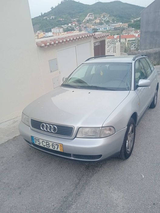 Vendo Audi A4 b5 1.9 motor afn 1998