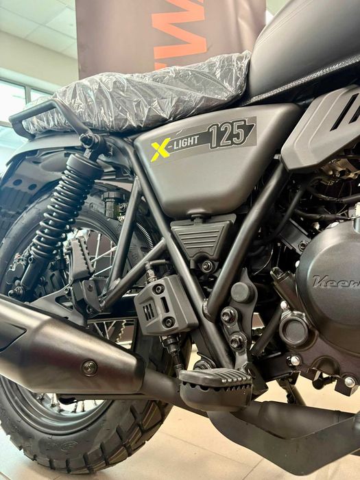 Motocykl Keeway X-LIGHT 125 cafe racer kat. B criuser