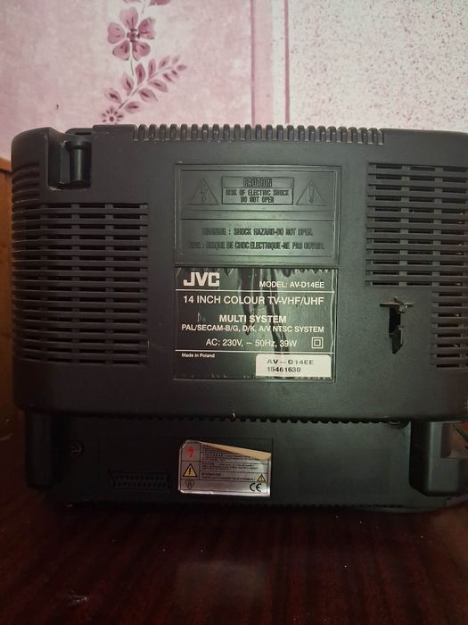 Продам телевізор ,JVC та LG