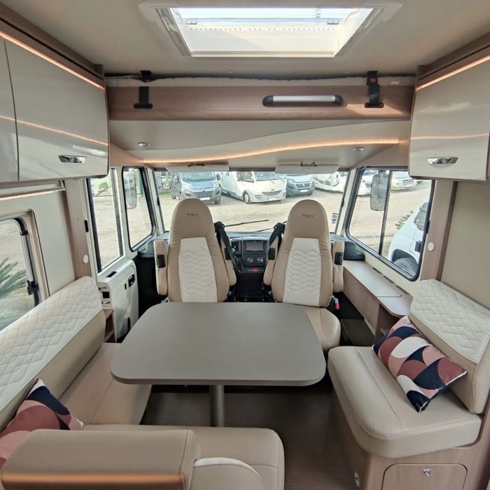 Auto caravana Burstner Lyseo Harmony