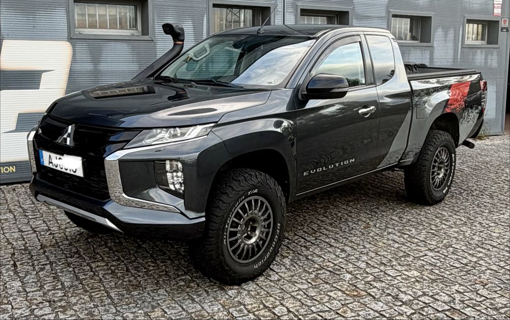 Mitsubishi L200 2.3 DI-D 4WD Evolution IVA Dedutivel