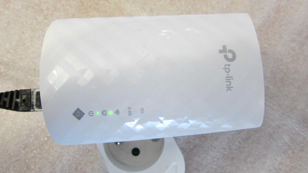 TP-Link RE200 Extender 750Mb/s Wzmacniacz Wi-Fi Dual Band WPS