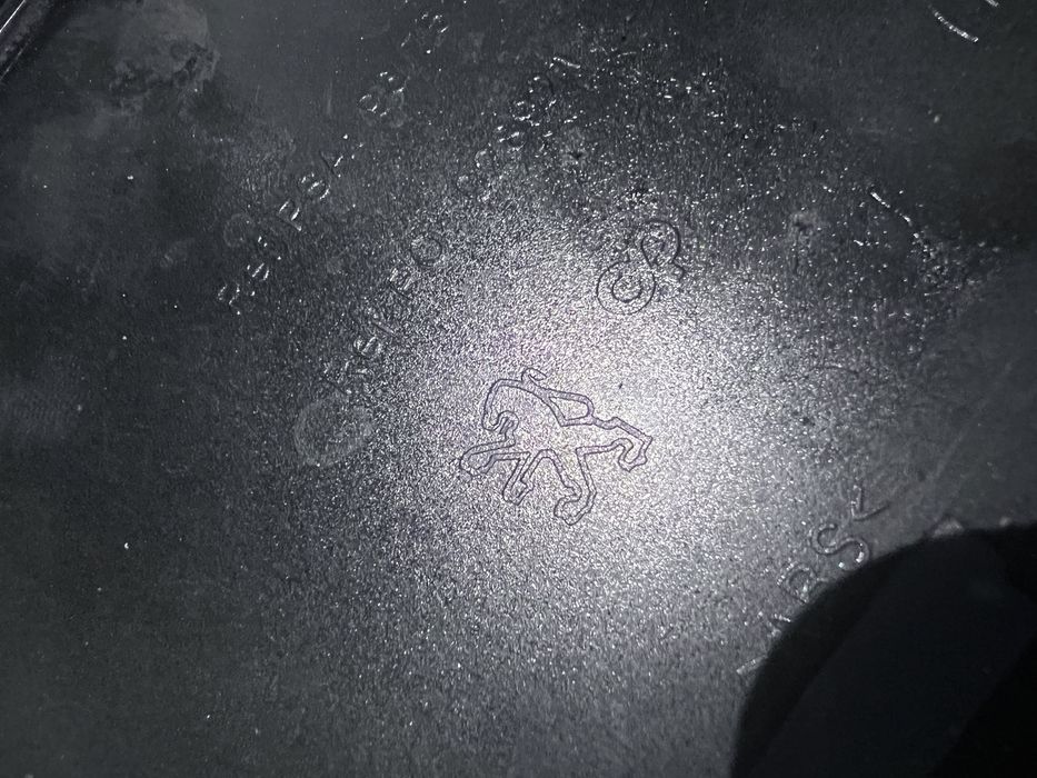 Spoiler original peugeot 208