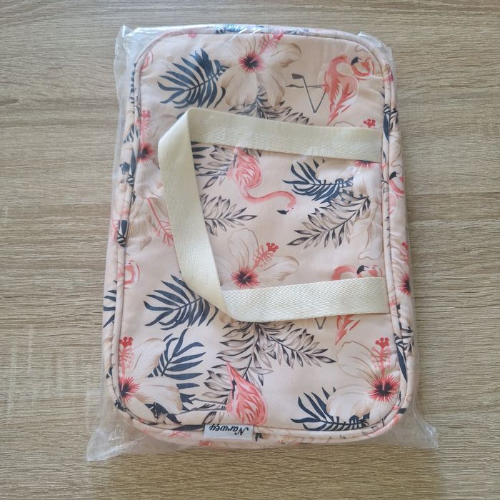 Duża kosmetyczka podróżna