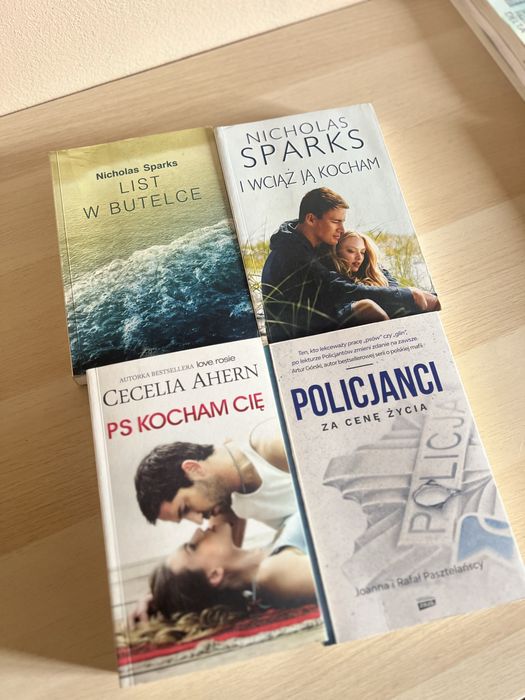 Zestaw 4 ksiazek - I wciąż ją kocham, ps Kocham Cię, List w Butelce
