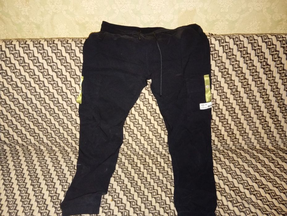 Обмін речей на підлітка в гарному стані