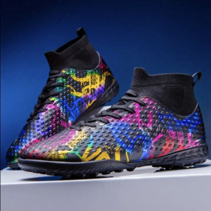 Знижка! Нові  Сороконіжки, Копочки,Бутси, Футбольне взуття,