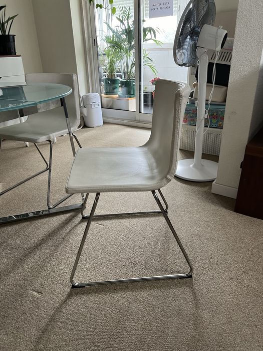 Mesa com tampo de vidro64862806534403122