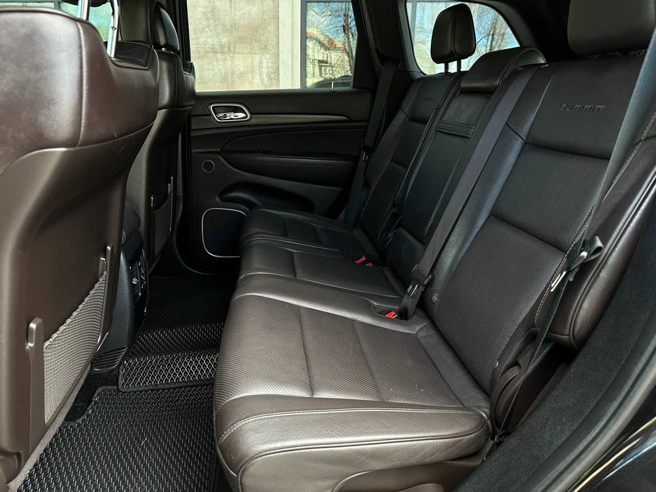 Продам шикарний автомобіль JEEP GRAND CHEROKEE 2015 р. 3.6 бензин