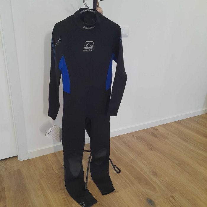 Fato surf rapaz, tamanho M da Deeply