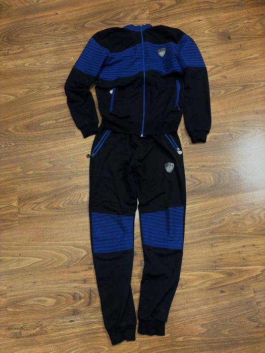 dres emporio armani w bardzo dobrym stanie mało noszony