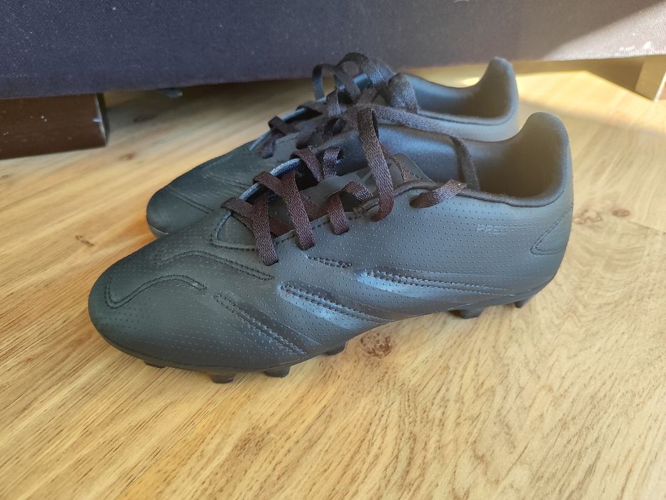 Buty piłkarskie adidas