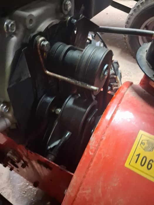 Odsniezarka do śniegu 13 koni bardzo mocna .