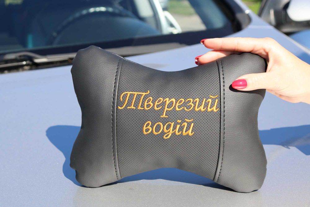 Подушки на подголовники под шею на сидения, накладки на ремни
