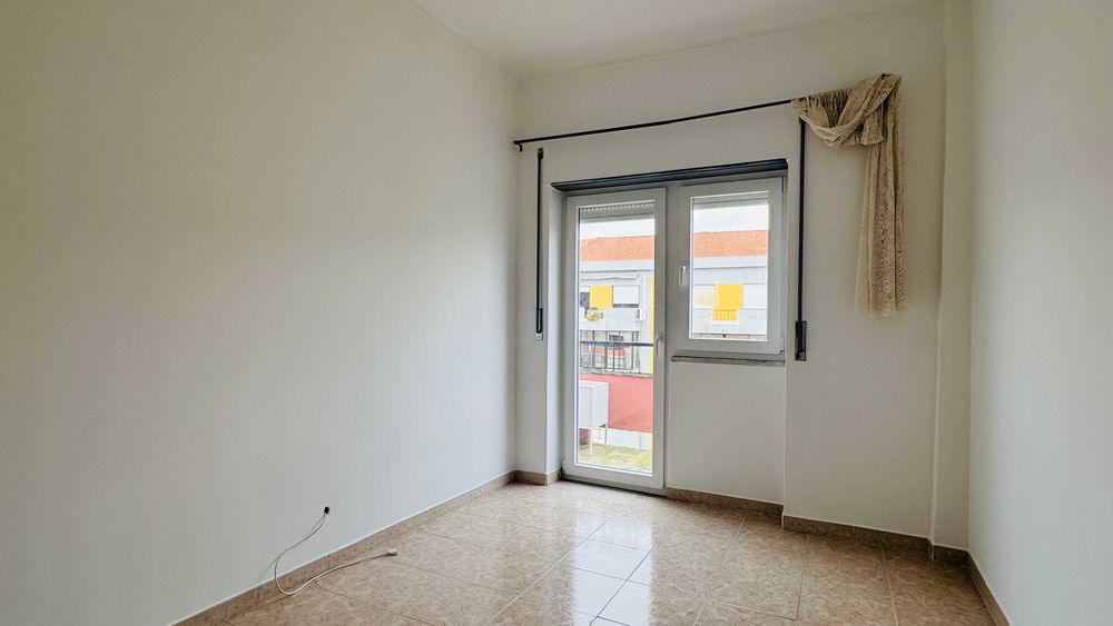 Apartamento t2 à venda na Rua Maria Lalande, 30