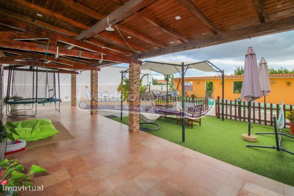 Moradia T3 + 3 em Foros de Salvaterra (F773)