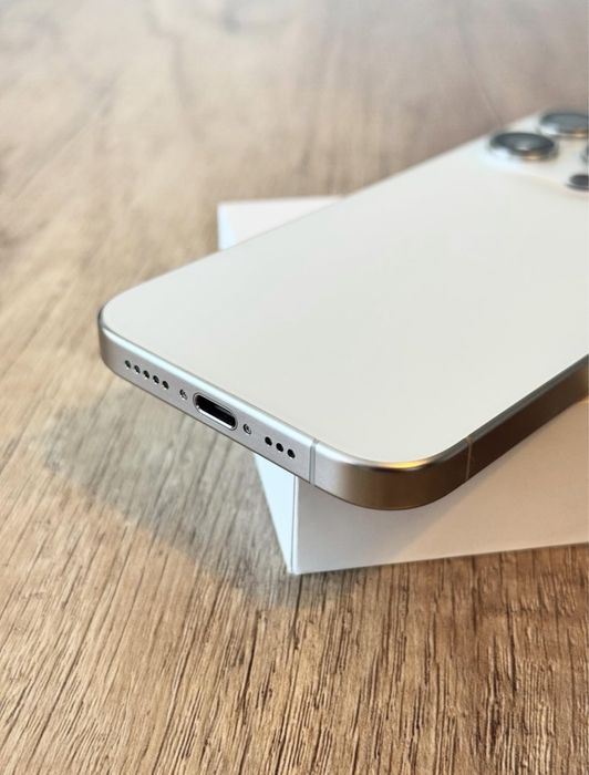 iPhone 15 Pro 256GB Natural Titanium Б/У
