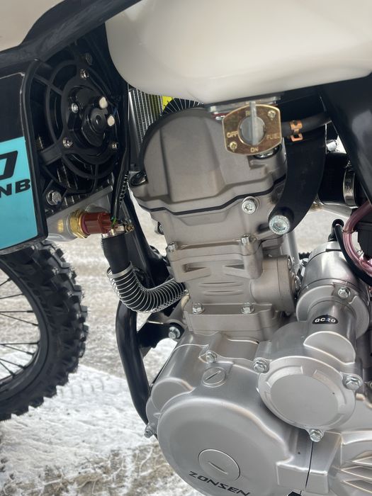 Мотоцикл ProFactory 300NB