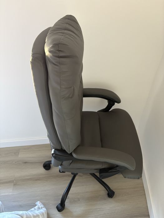 Cadeira de escritorio como nova