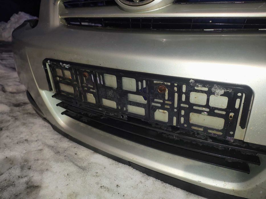 Zderzak Przód Toyota Corolla e12. I Inne Części Do Corolli Patrz Opis