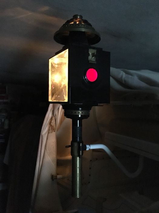 Карета Vis-a-Vis с золотим салоном.