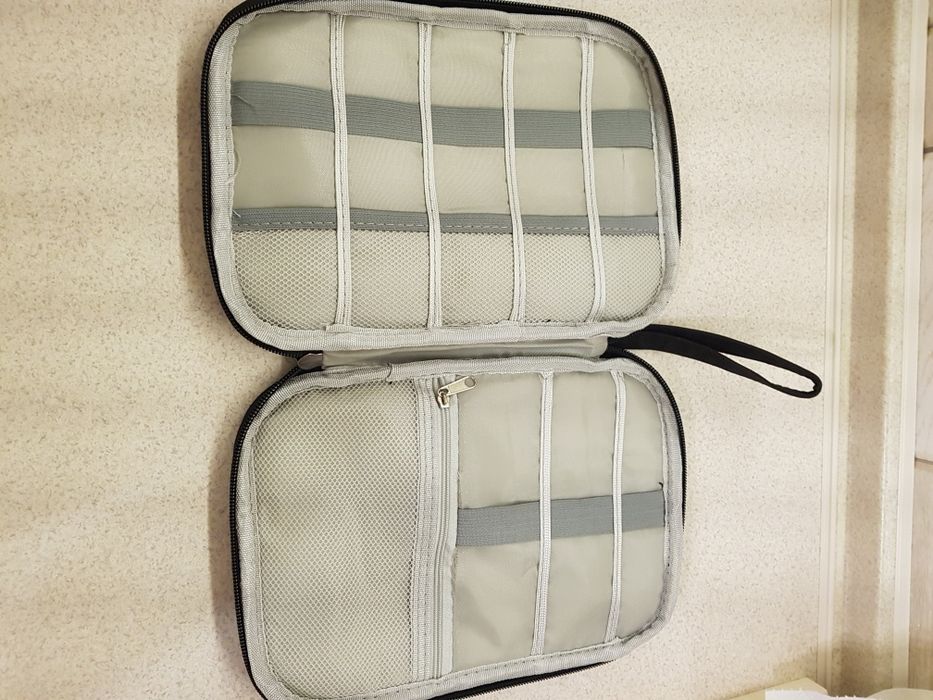 Сумка-органайзер дорожня для зарядних пристроїв, дротів Travel Digital Bag 23 х 16 х 2.5 см (