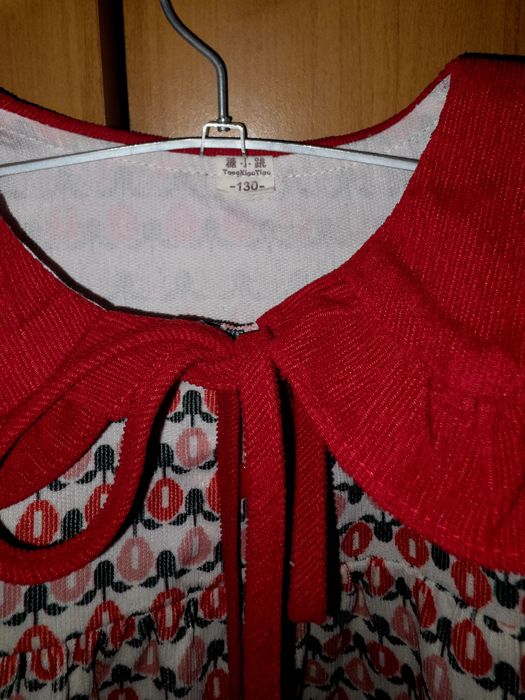 Продам дитячу сукню на зріст 130 см