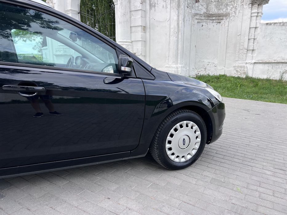 Продам авто Ford Focus 2008
