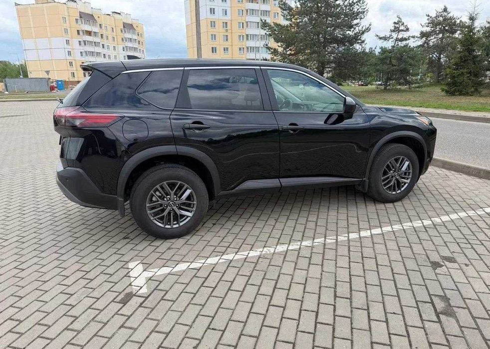 Продам Nissan Rogue 2023