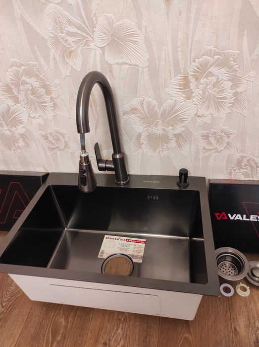 Акция -27%.Мойка для кухни 58*43 Valeso hendmade 3 mm.