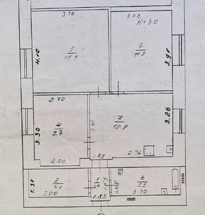 Продам 3 комнатную квартиру дом  в центре Соборная площадь Дерибасовск
