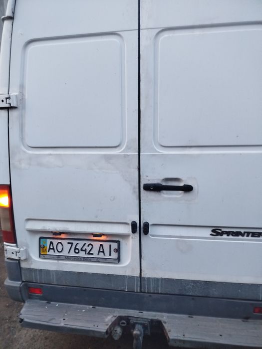 Мерседес спрінтер