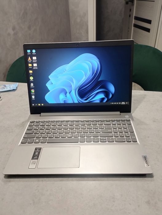 Lenovo IdeaPad 3 15ARE05 Ryzen 5 4500/8/512ssd