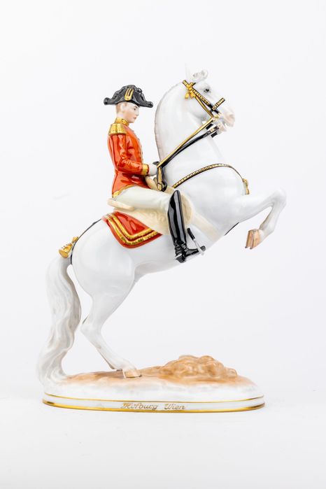 Koń w lewadzie. Hiszpańska Szkoła Ujeżdżenia. Augarten Wien