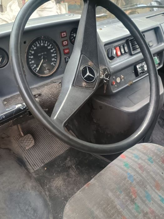 Mercedes Benz 308
