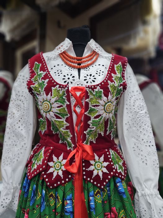 Nowy gorset góralski dziewięciornik! Czerwony aksamit bogato haftowany