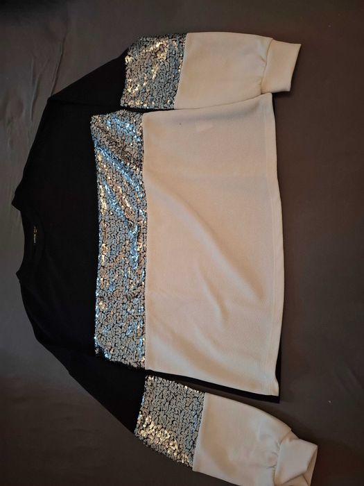 Blusa com lantejolas