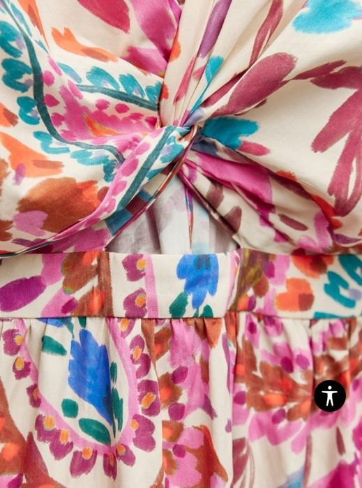 Сукня з вузлом від Zara