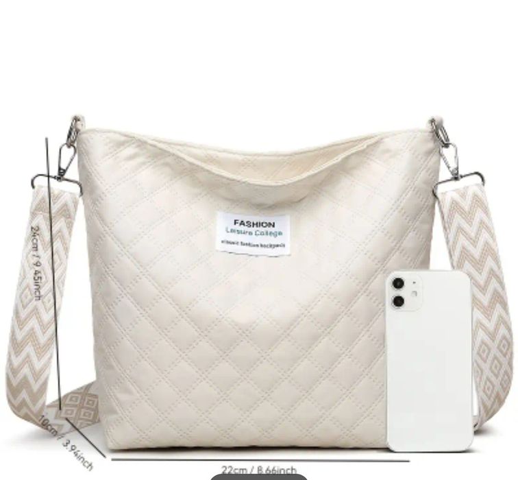 Pikowana biała torba damska na ramię